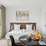 Appart hôtel - Paris Ouest - Colombes 3*