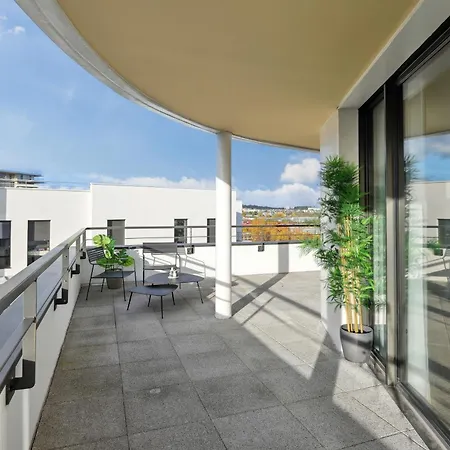 Suites Paris Ouest Colombes Aparthotel