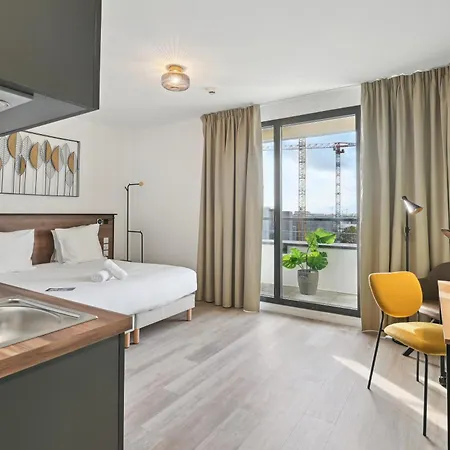 Suites Paris Ouest Colombes