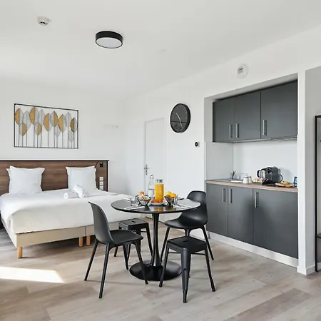 Suites Paris Ouest Colombes Aparthotel Colombes (Hauts-de-Seine)