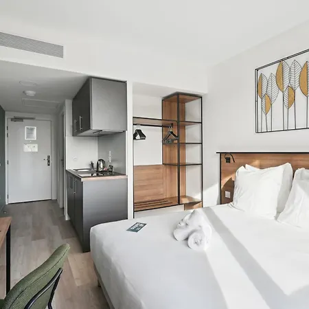 Suites Paris Ouest Colombes 3* Colombes (Hauts-de-Seine)