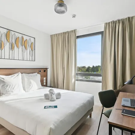 Suites Paris Ouest Colombes Aparthotel Colombes (Hauts-de-Seine)