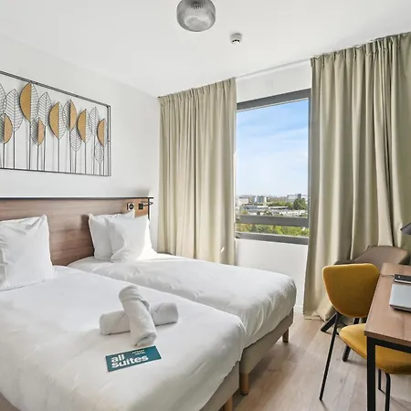 Suites Paris Ouest Colombes Colombes (Hauts-de-Seine)