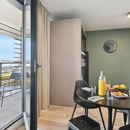 - Paris Ouest - Colombes Aparthotel