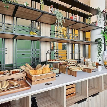 - Paris Ouest - Colombes Aparthotel Bois-Colombes