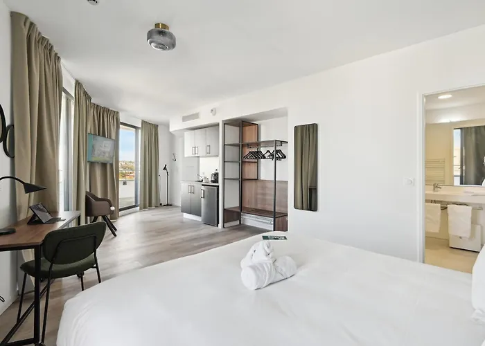 - Paris Ouest - Colombes 3* Bois-Colombes