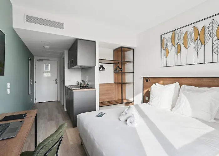 - Paris Ouest - Colombes 3* Bois-Colombes