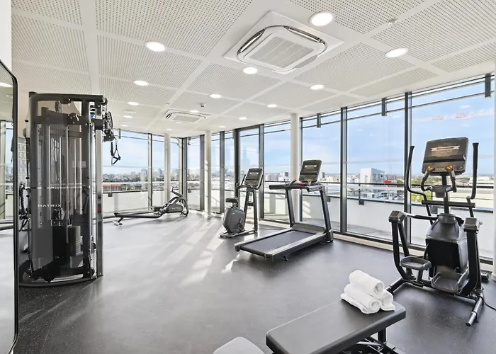 - Paris Ouest - Colombes