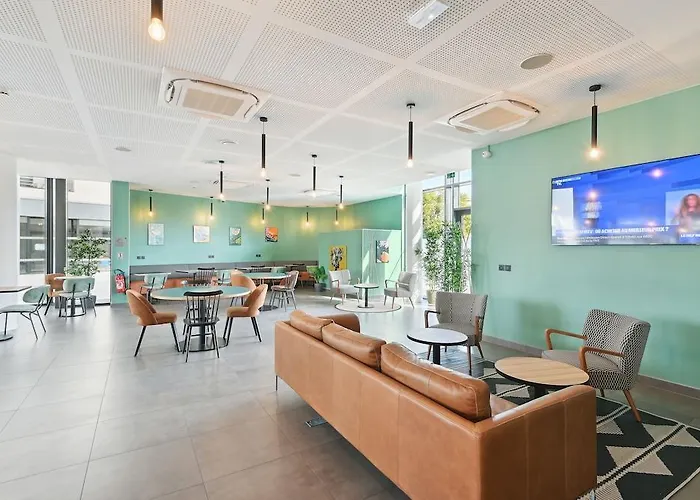 - Paris Ouest - Colombes Aparthotel 3*