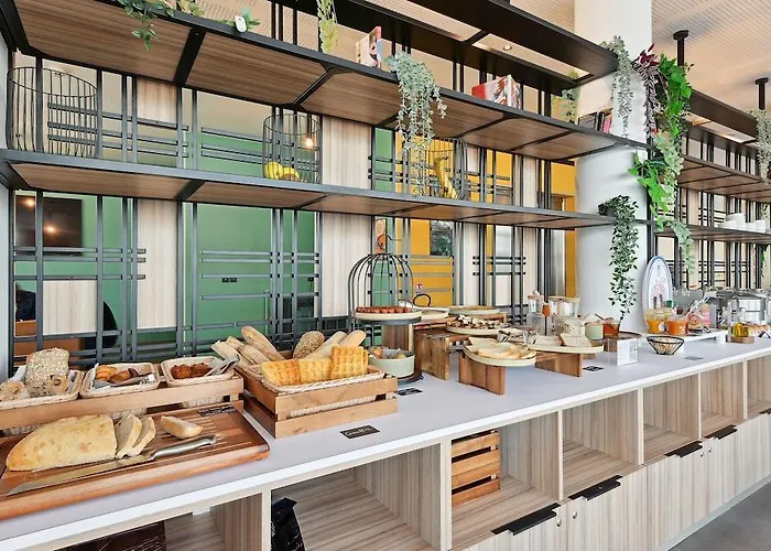 - Paris Ouest - Colombes Aparthotel Bois-Colombes