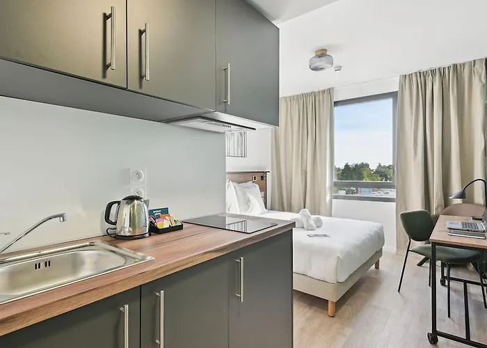 - Paris Ouest - Colombes 3* Bois-Colombes